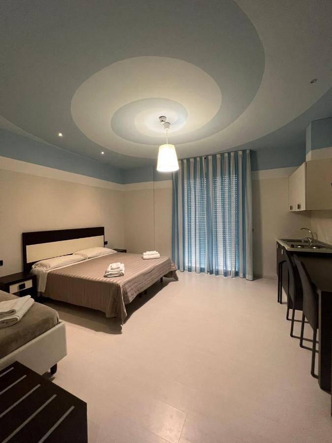 Hotel Leonardo Cesenatico Esterno foto