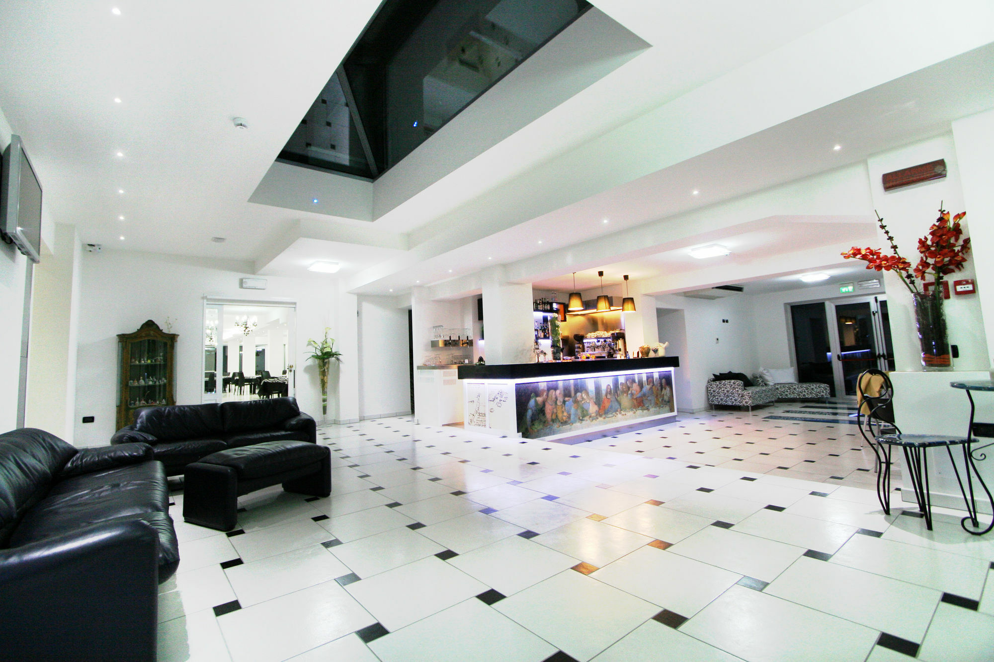 Hotel Leonardo Cesenatico Esterno foto