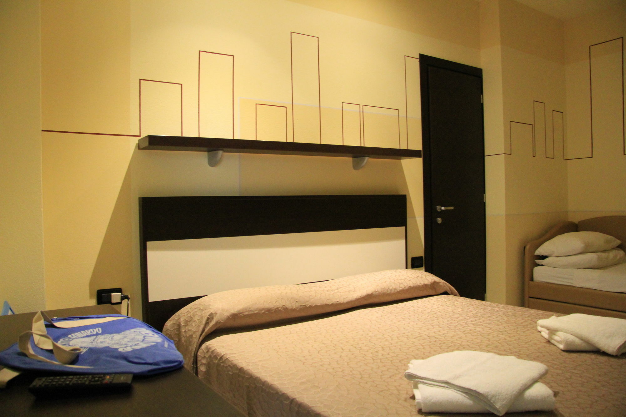 Hotel Leonardo Cesenatico Esterno foto