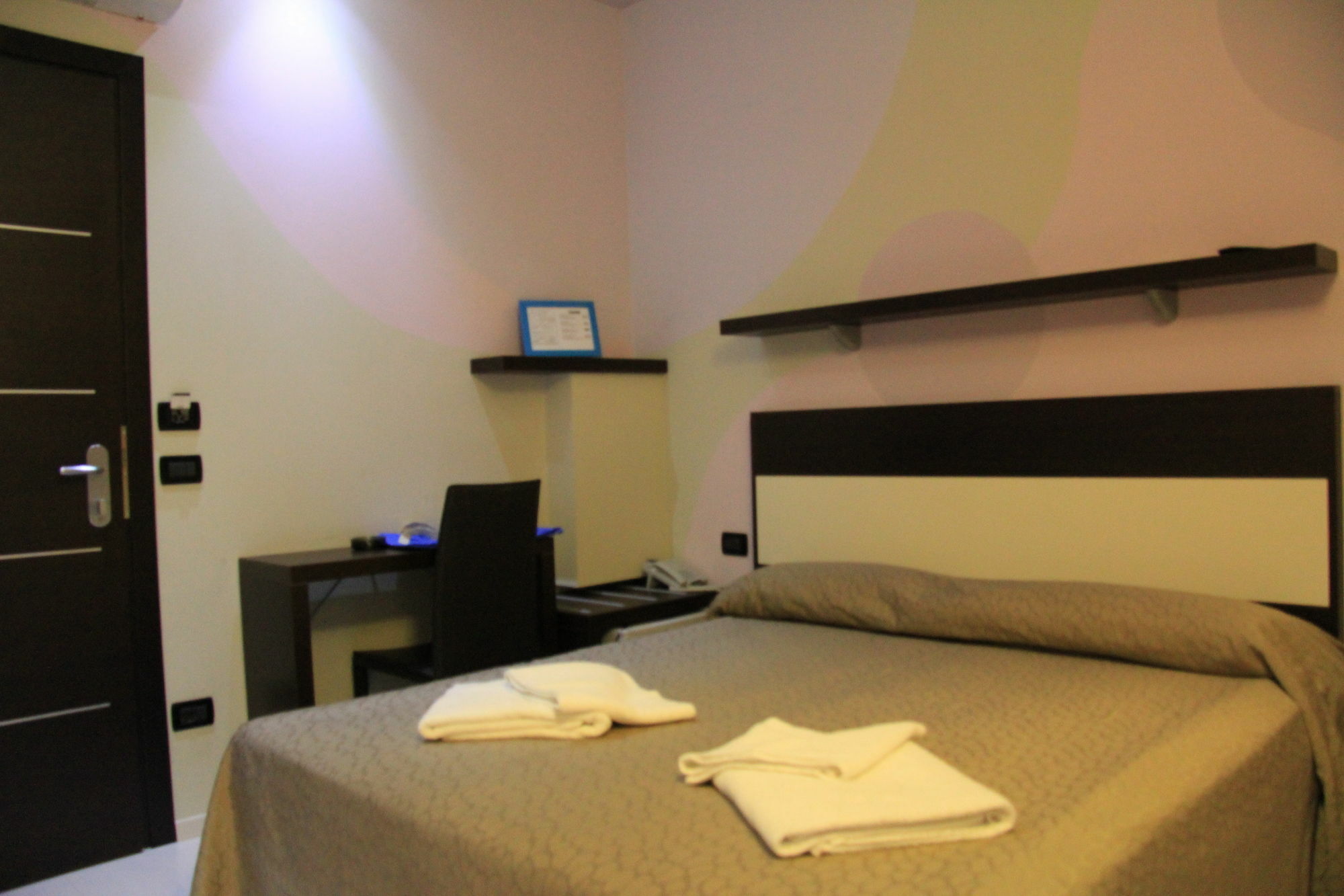 Hotel Leonardo Cesenatico Esterno foto